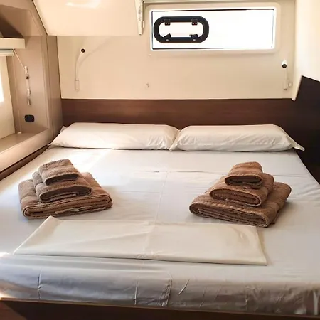Catamarano Lux
